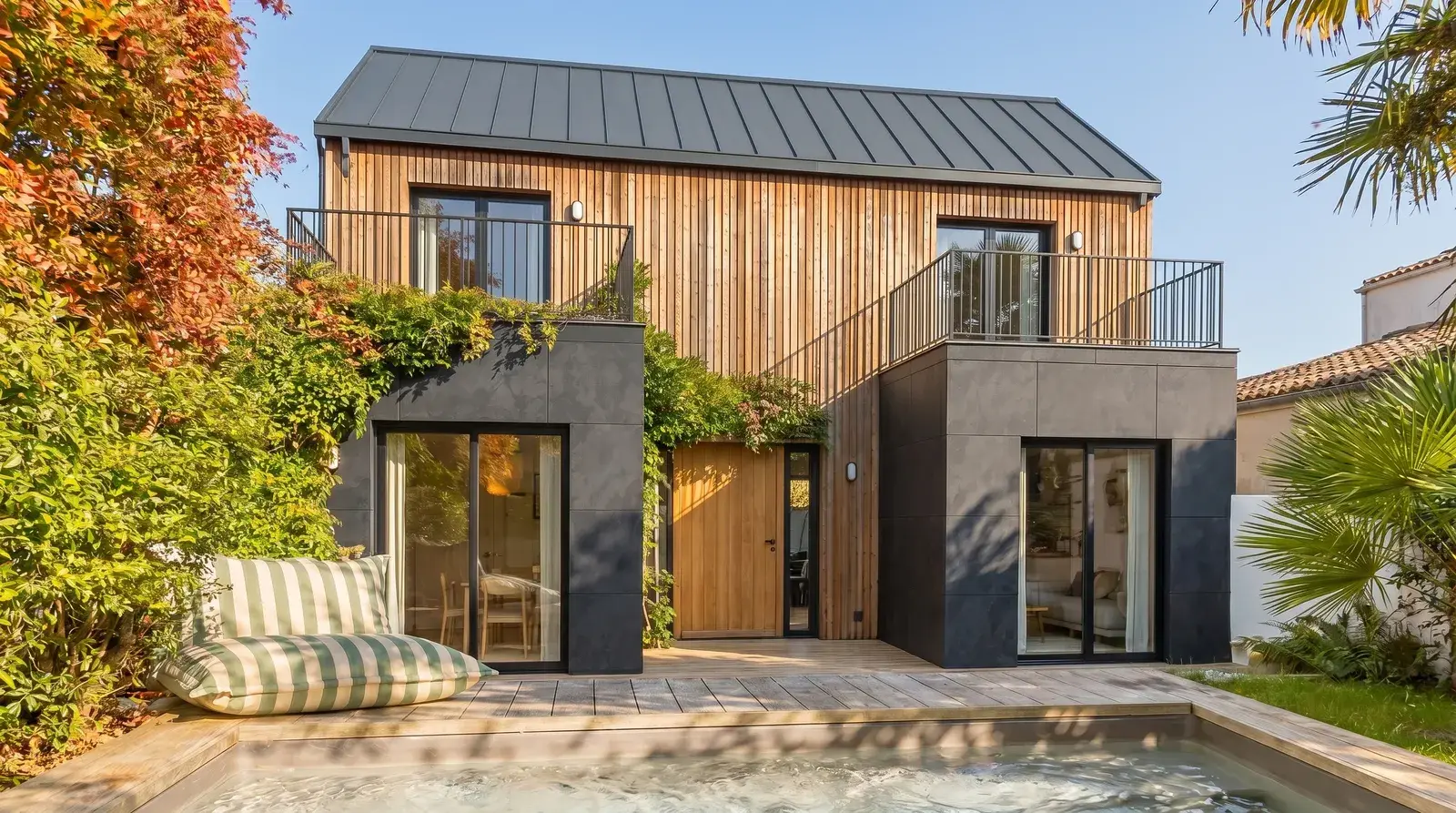 Maison ossature bois Greenkub MI100 à toit terrasse