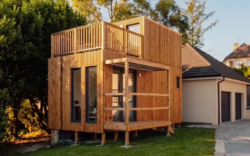 Studio indépendant à ossature bois sur deux niveaux