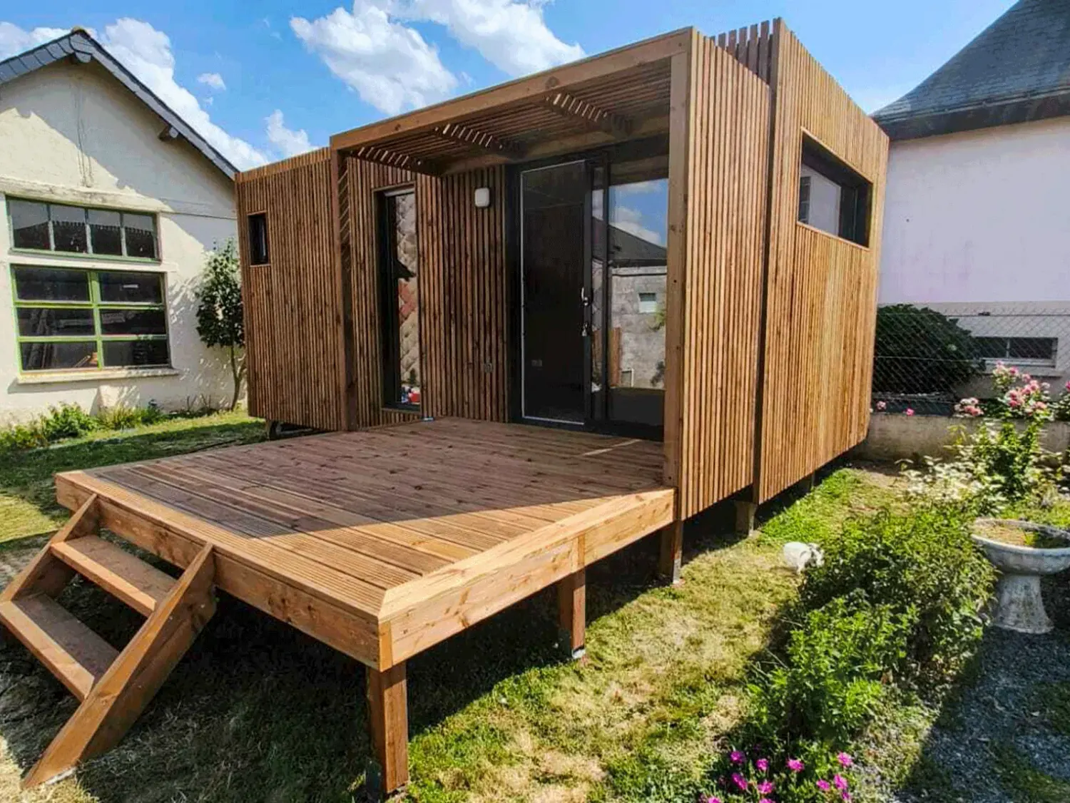 Réalisation Greenkub : bureau de jardin de 25 m² en ossature bois