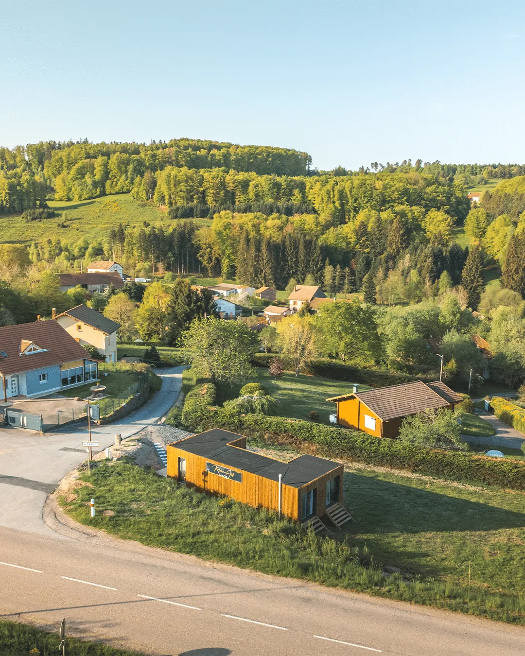 Local professionnel de 50 m², studio en ossature bois Greenkub (Hérault)