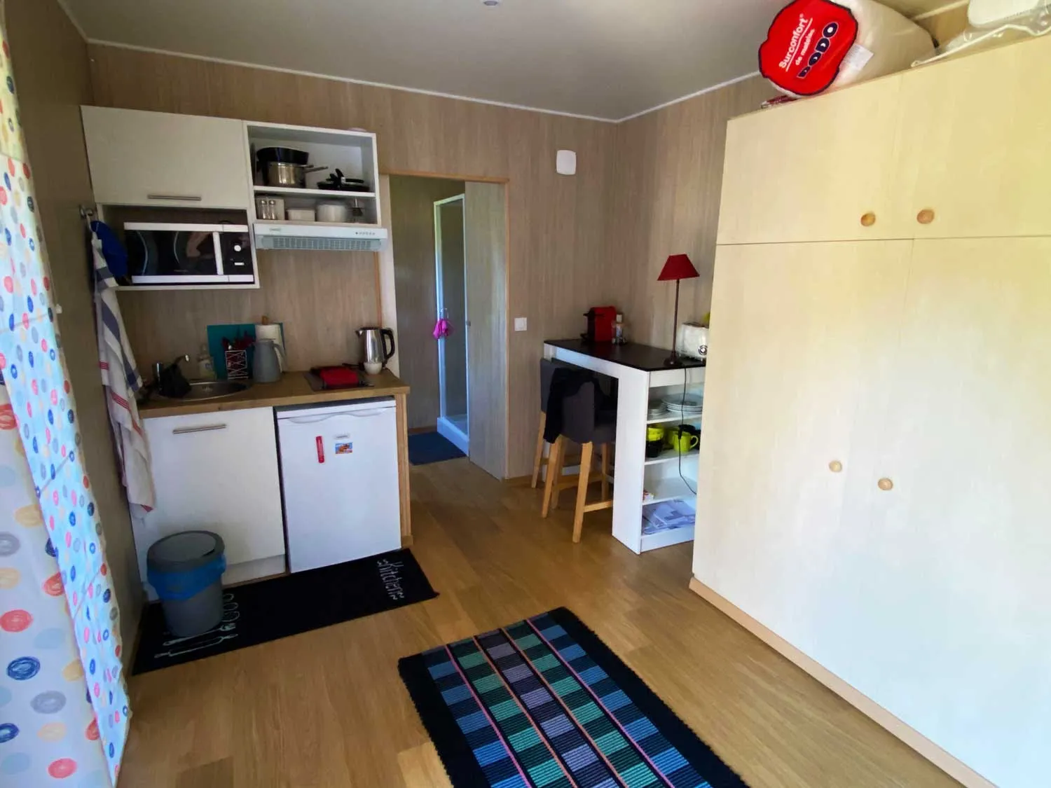 Intérieur d’un chalet de jardin de 15m2