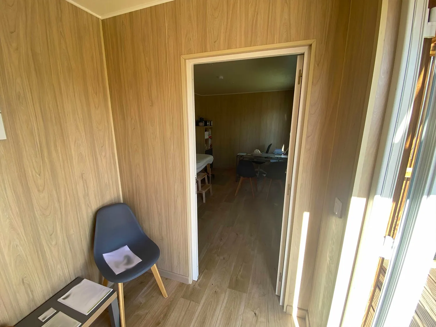 Intérieur aménagé d’un cabinet de praticien