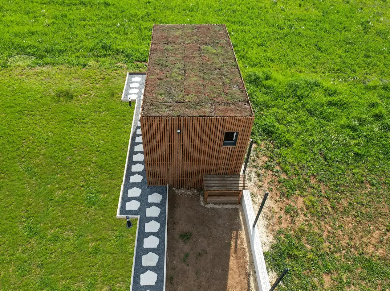 Location saisonnière de 20 m², studio en ossature bois Greenkub (Vienne)