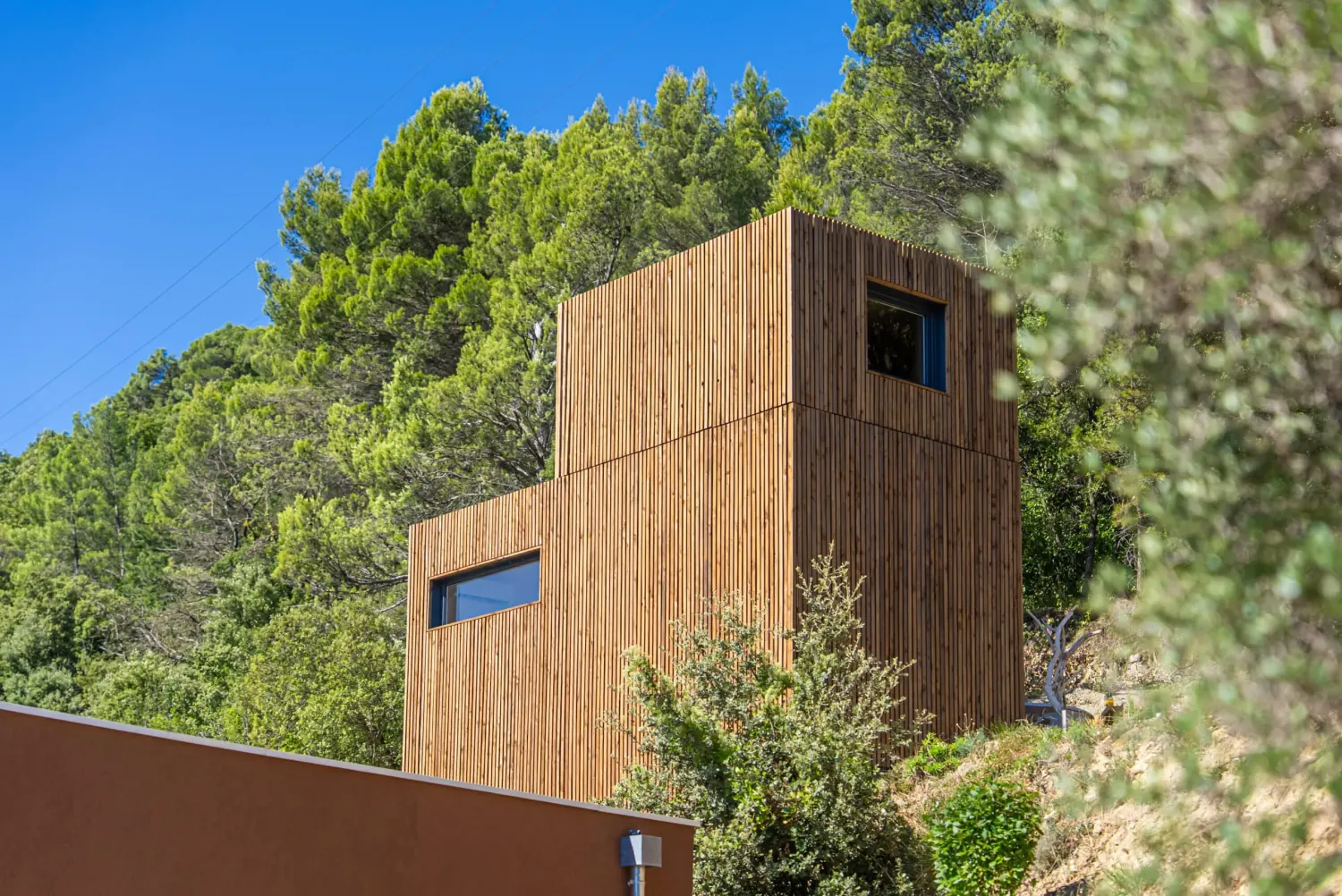 Location saisonnière de 30 m², studio en ossature bois Greenkub (Ardèche), vue extérieure