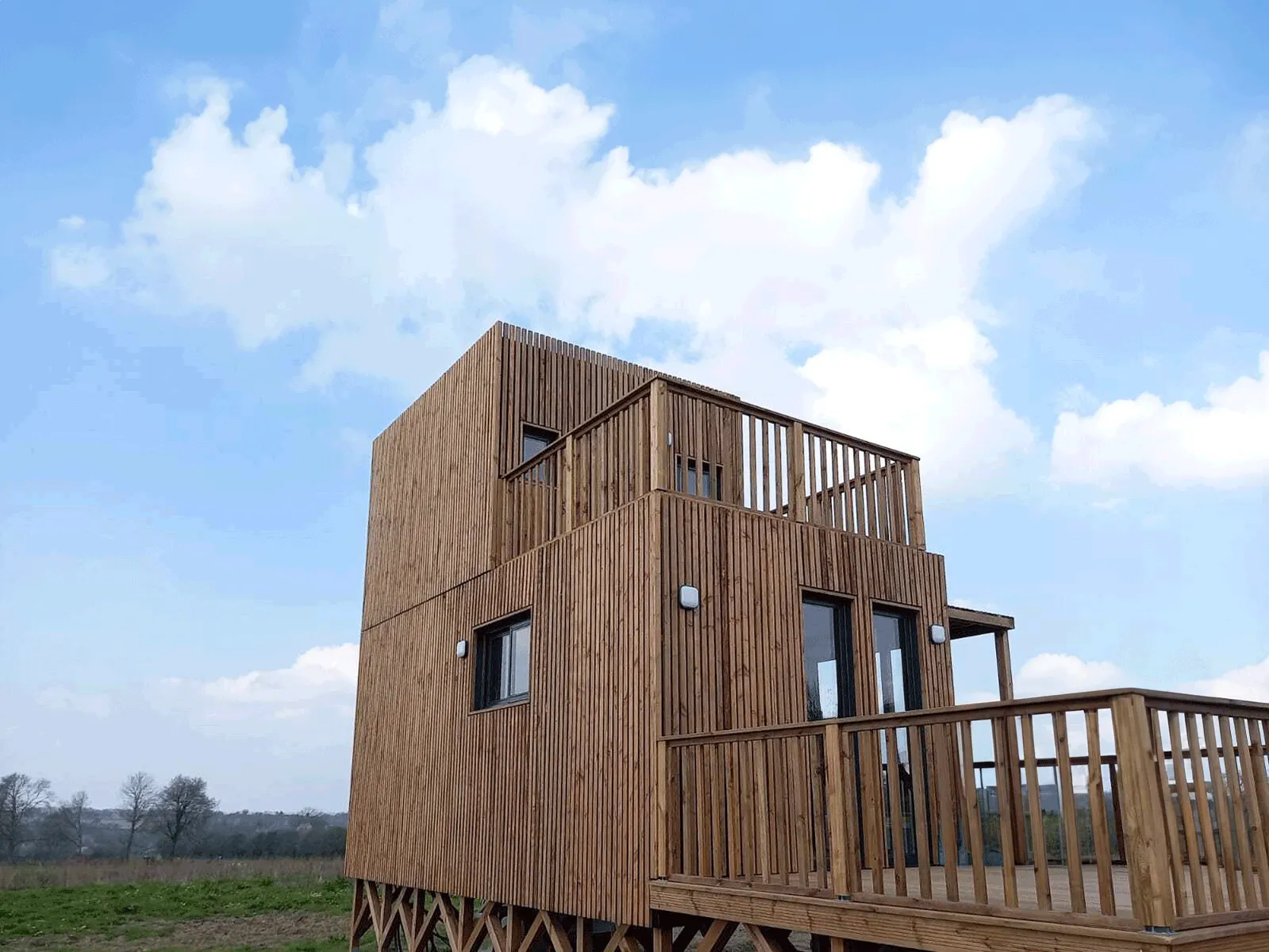 Studio de jardin Greenkub livré clé en main, réalisation dans le Calvados