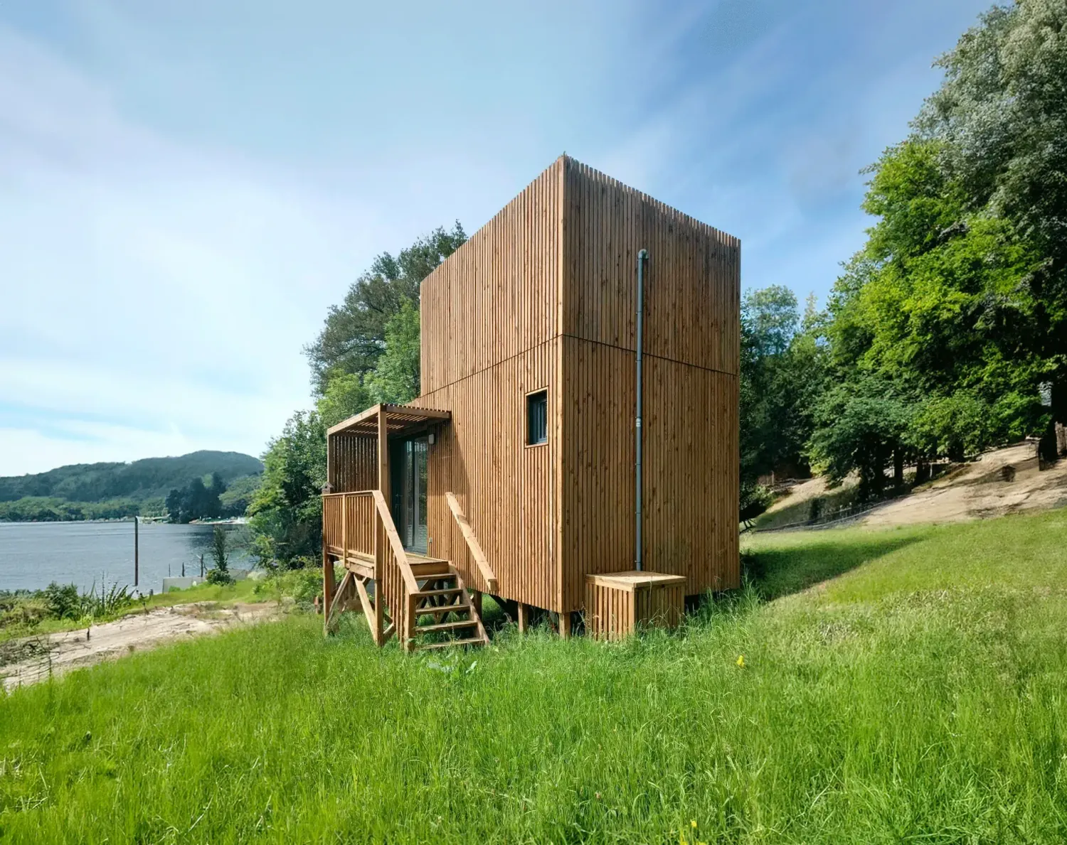 Une Tiny House au bord d’un lac