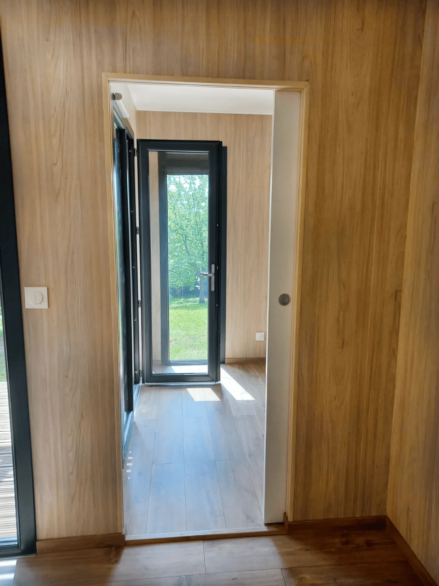Intérieur d’une chambre d’amis vide