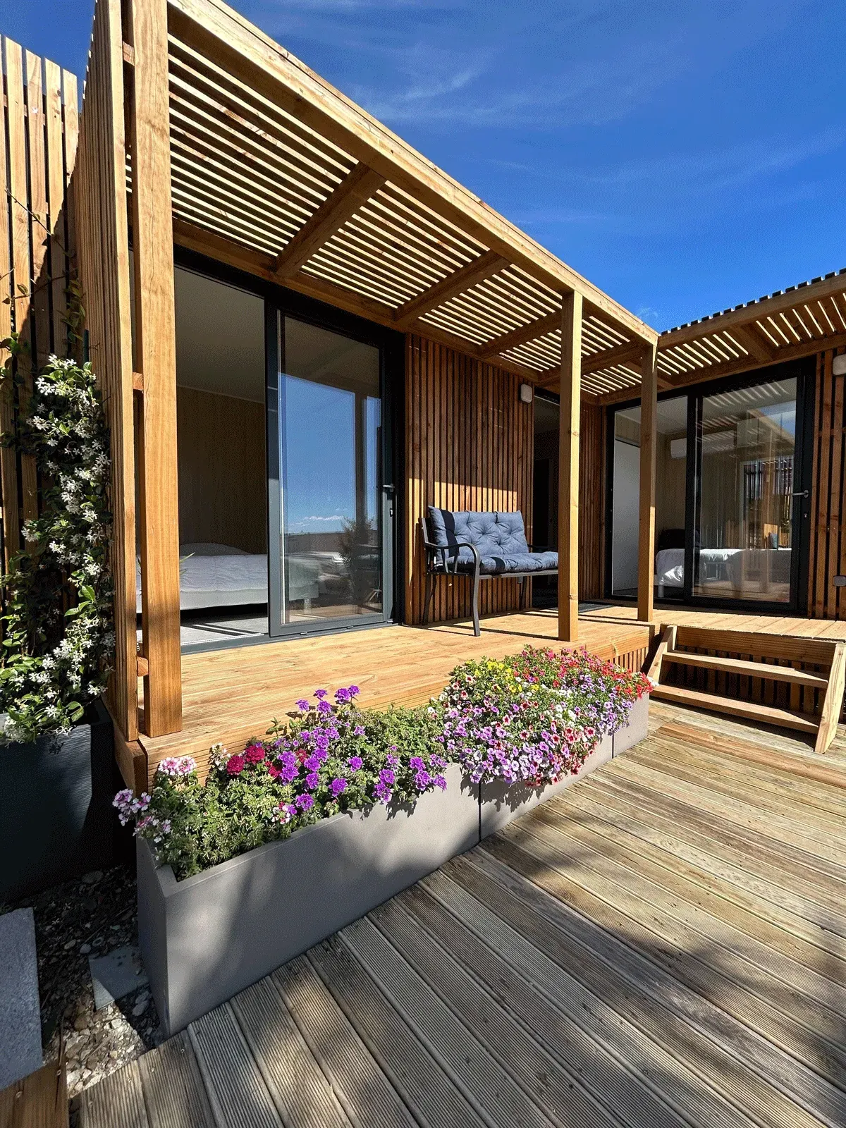 Terrasse d’une maison en bois