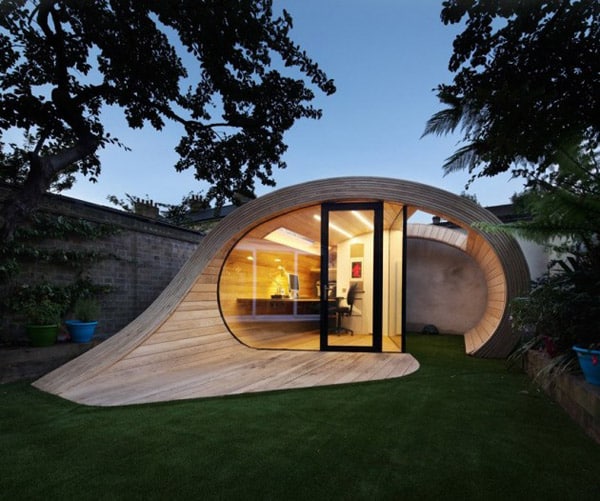 Bureau de jardin au toit plat fantaisiste